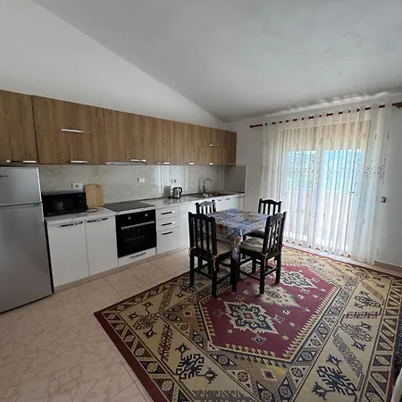 Apartment Luljeta