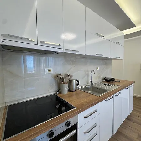 Apartment Luljeta Golem (Tirana)
